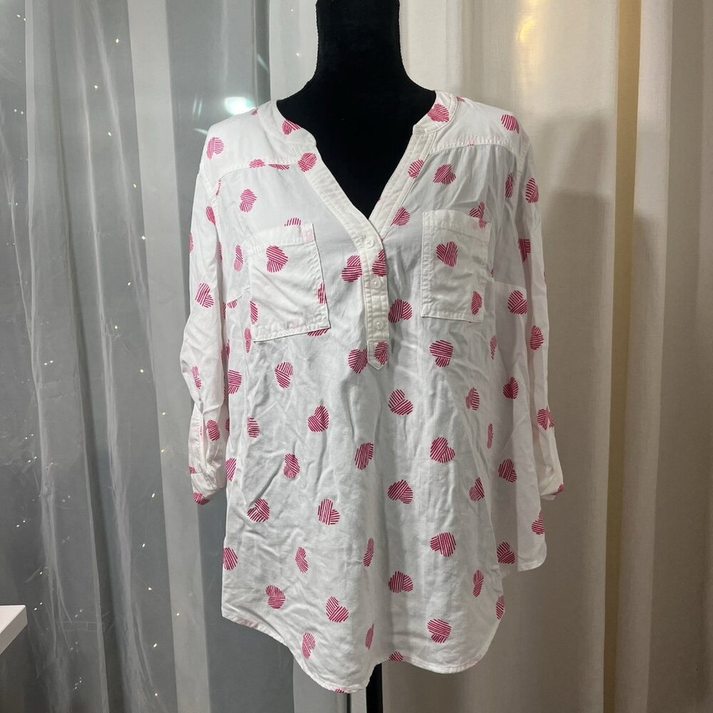 Torrid Harper Slub Pullover 3/4 Sleeve Blouse Top White Pink Heart Size 0 Large